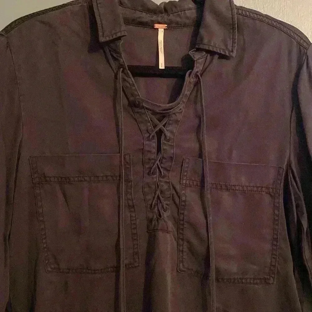 Free People black women’s boho blouse - long sleeve - small - front tie